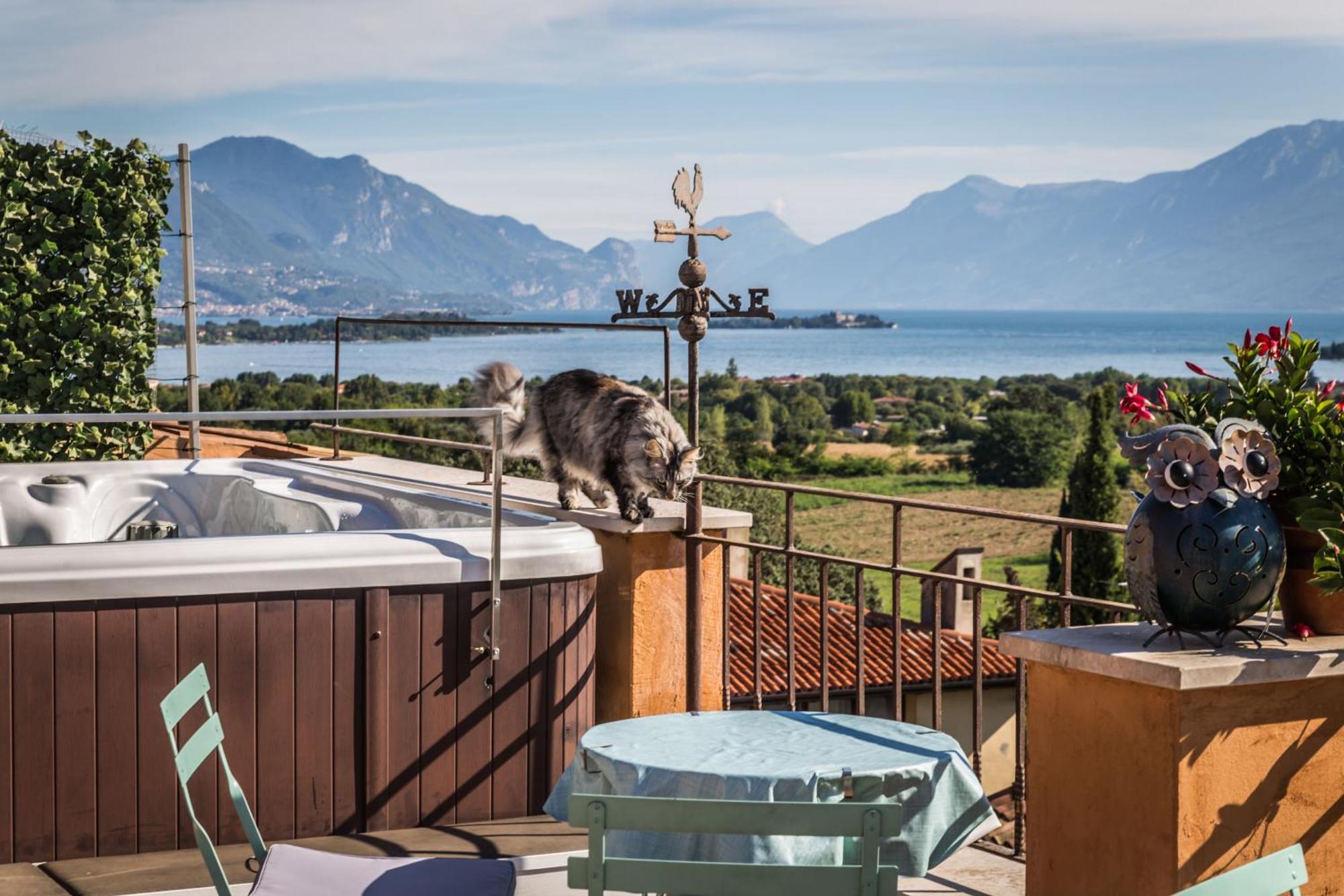 Antico Borgo B&B Con Spa - Adults Only Манерба-дель-Гарда Экстерьер фото